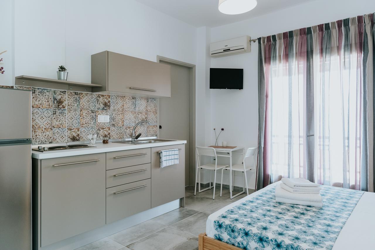 Avli Apartments Пиргадикия Екстериор снимка